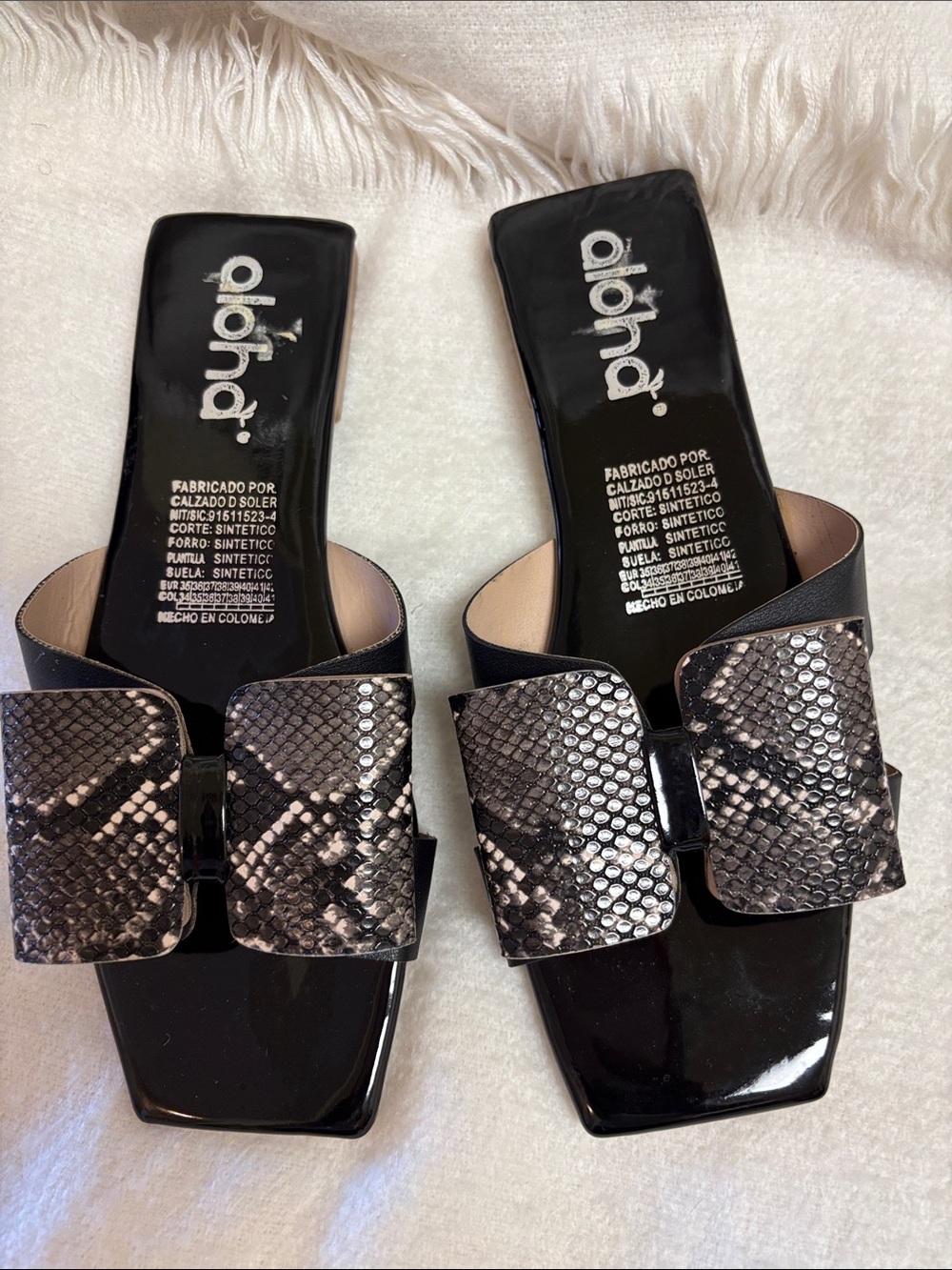 Aloha Slide Shoes Black Bow Flat Sandals Sz 39 Square Toe NWOT